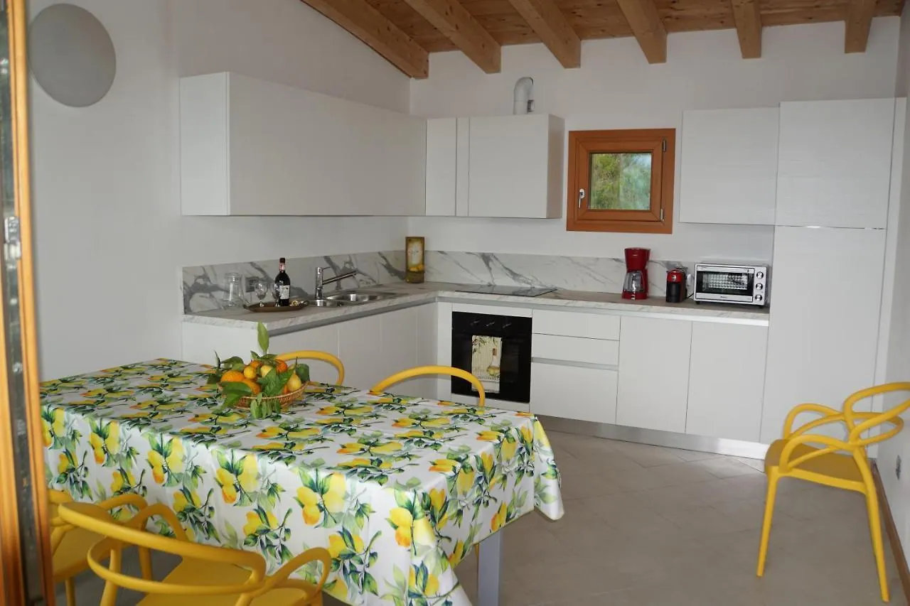 Casa Del Codirosso Villa Gargnano Italy
